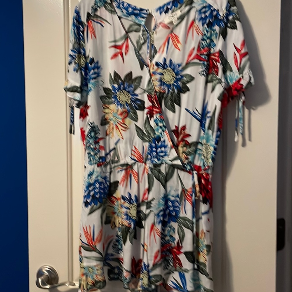 Women’s romper. Size M.